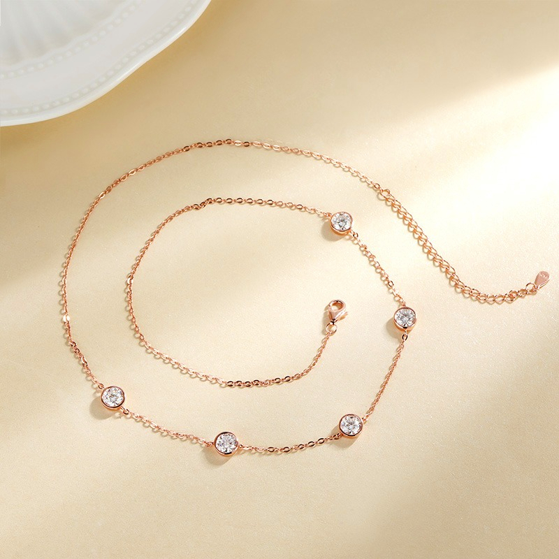Collar de moissanita de 5mm co - Bezels Set Pendant reseña y precio